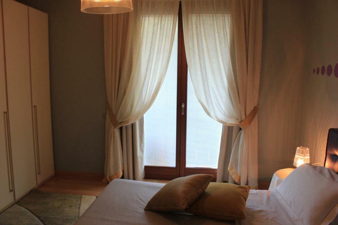 Il Castello Di Lovere Hotel Exterior photo